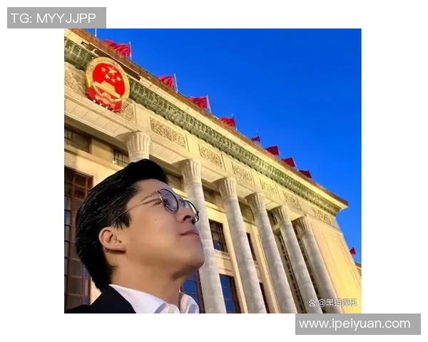 霍启刚盛装出席为足球明星颁奖典礼传递体育精神与荣耀